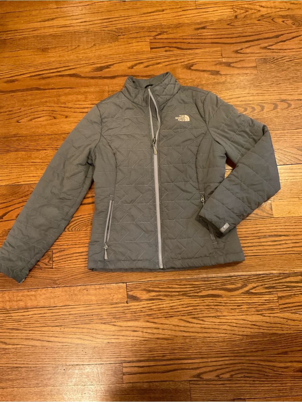The North Face Women's Quilted Puffer Jacket — Slate Gray